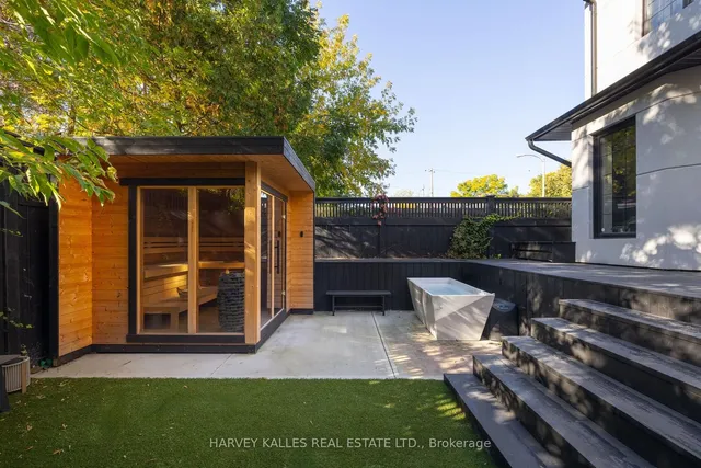 Additional image 15 of 233 MacPherson Ave