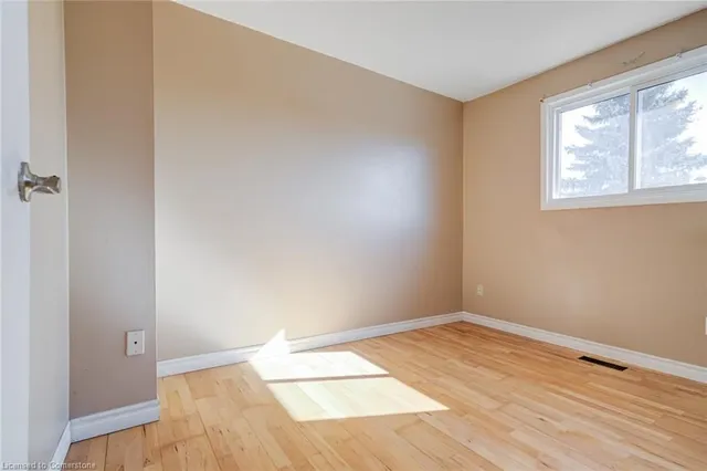 Additional image 27 of 28 Arbutus Cres