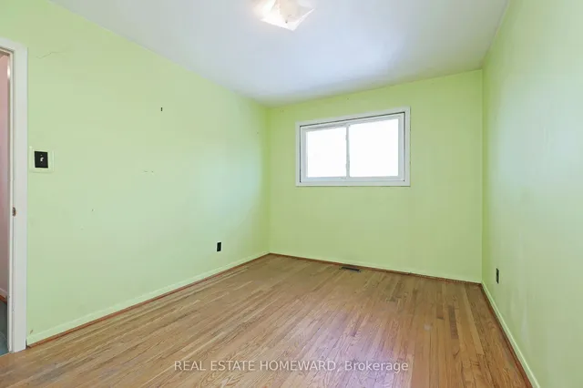 Additional image 24 of 36 Manorglen Cres