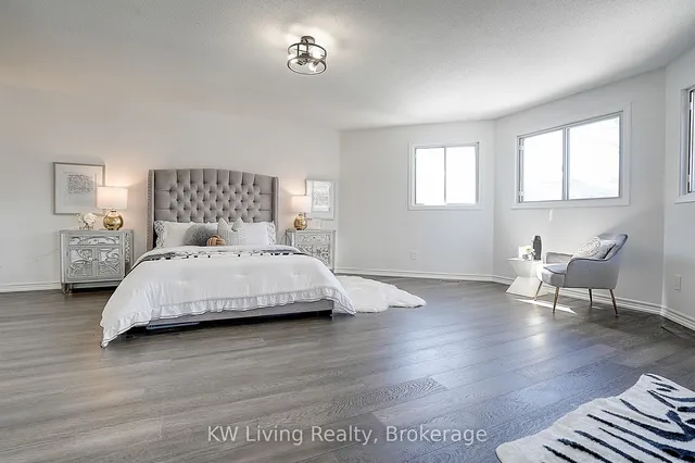 Additional image 25 of 4 Oak Knolls Cres