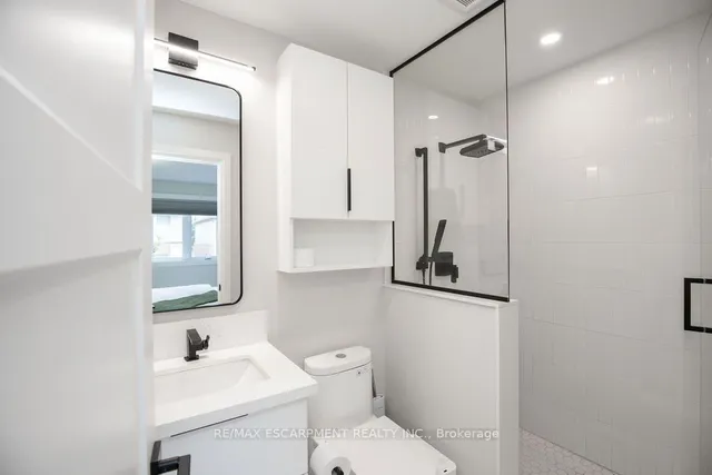 Additional image 26 of 1809 Upper Wentworth St Unit 22