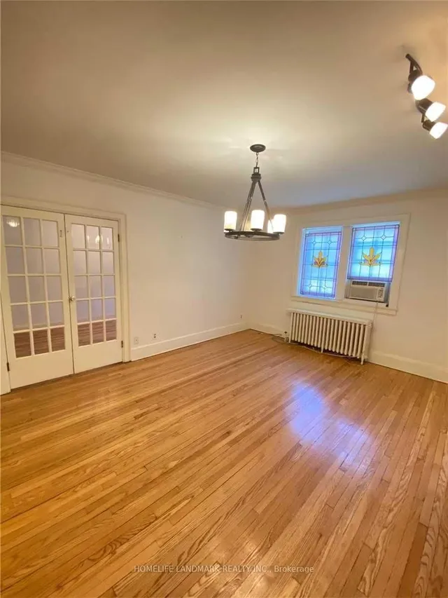 Additional image 5 of 480 Oriole Pkwy Unit 107