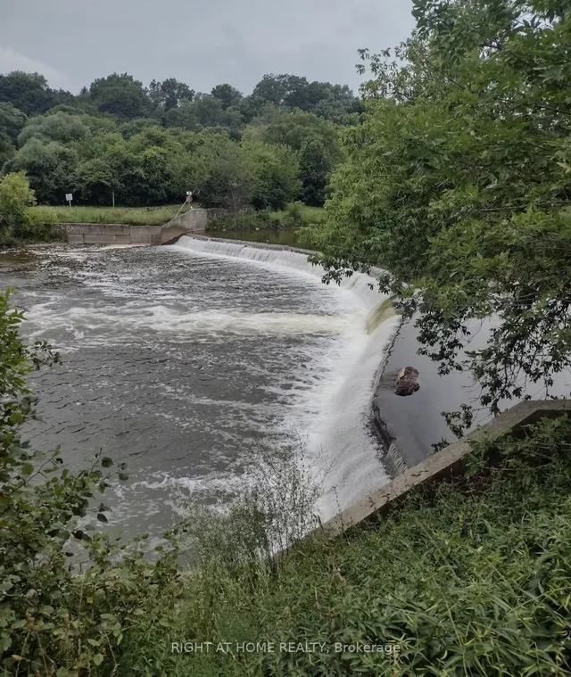 Additional image 33 of 238 Saint Marks Rd