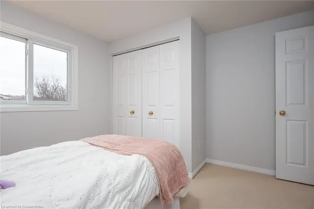 Additional image 29 of 14 Winding Meadow Crt