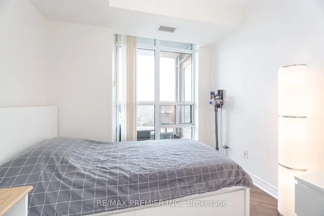 Additional image 23 of 28 Harrison Garden Blvd Unit 2305