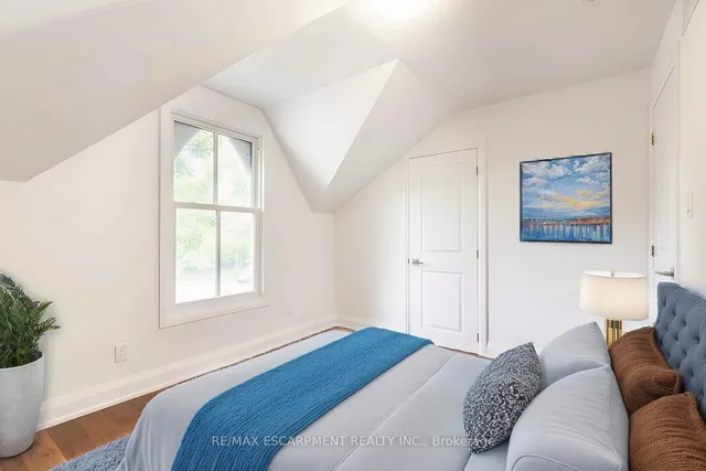 Additional image 38 of 924 Beach Blvd