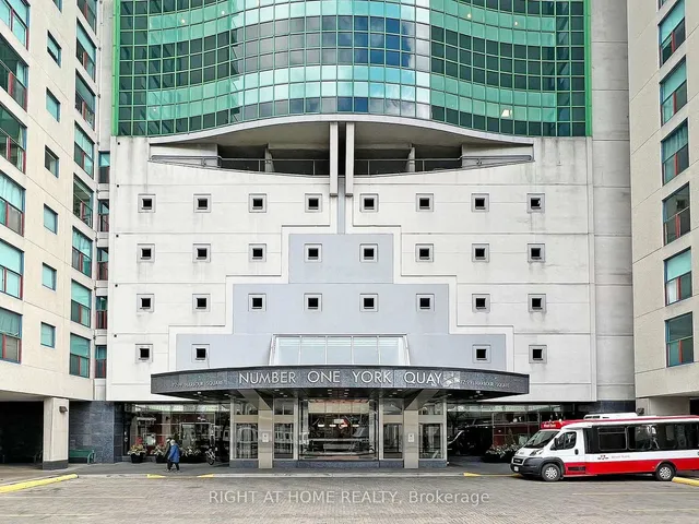 Additional image 3 of 77 Harbour Sq Unit 3408