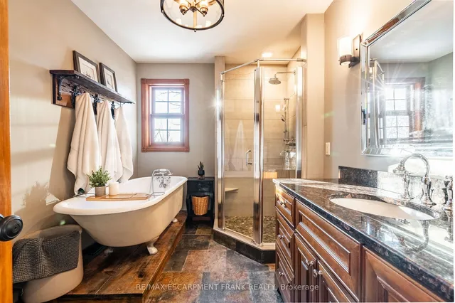 Additional image 35 of 3260 Guyatt Rd