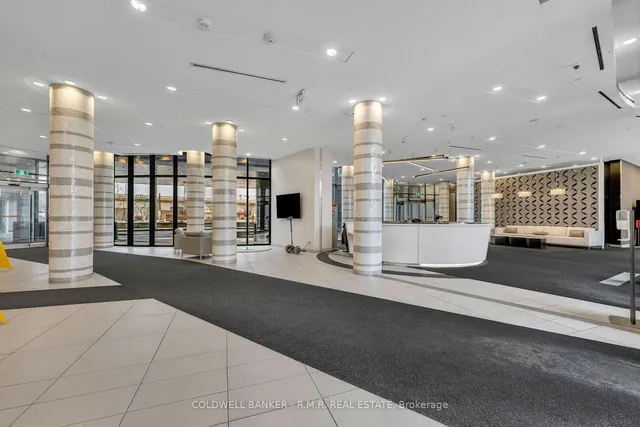 Additional image 38 of 49 East Liberty St Unit 2601