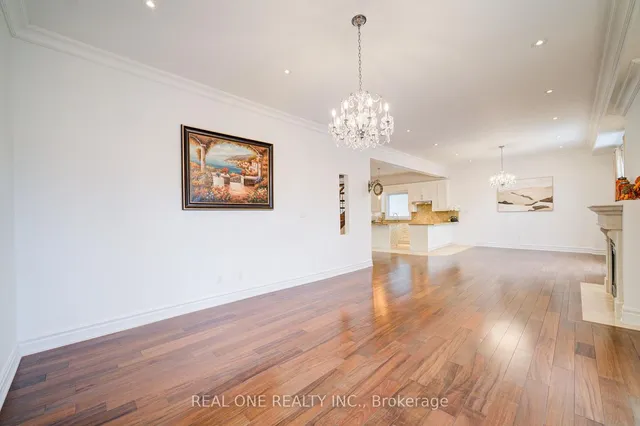 Additional image 14 of 210 Maplehurst Ave