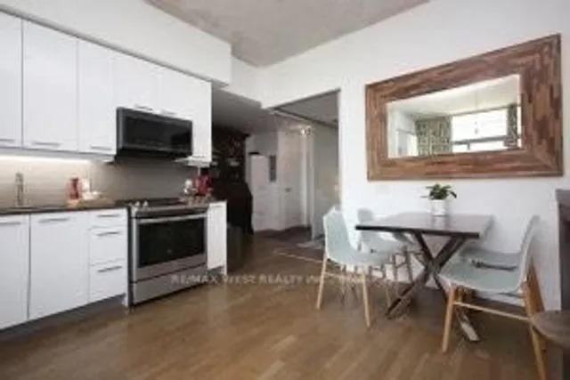 Additional image 7 of 2 Gladstone Ave Unit 403