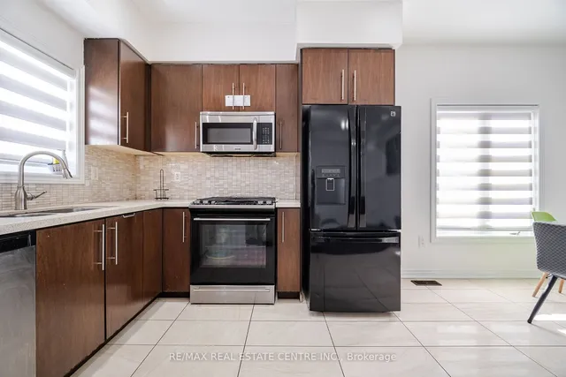 Additional image 8 of 136 Westbank Tr