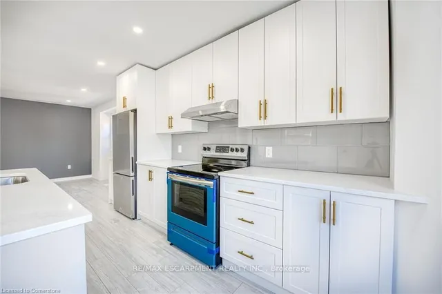 Additional image 10 of 316 Houghton Ave