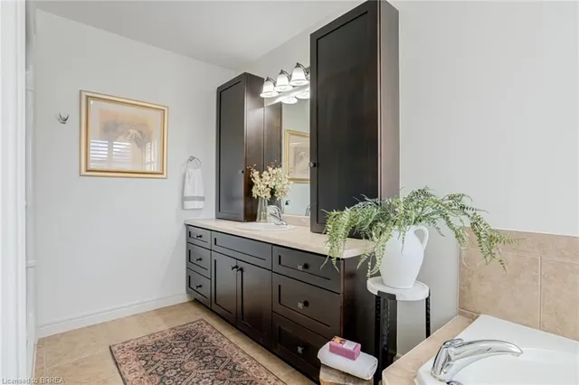 Additional image 23 of 81 Windwood Dr