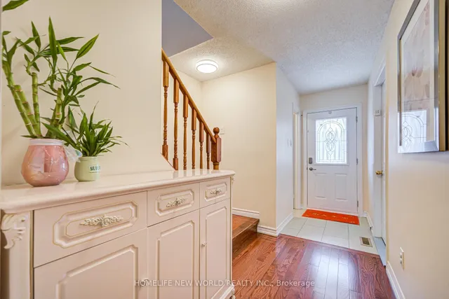 Additional image 10 of 46 Moorehouse Dr