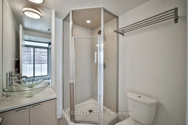 Additional image 11 of 375 King St Unit 701