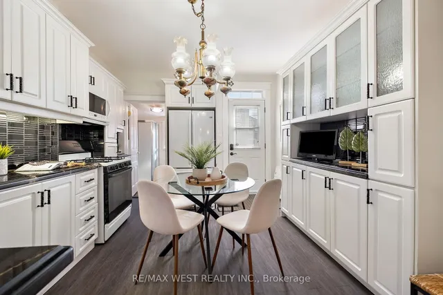 Additional image 10 of 119 Bellwoods Ave