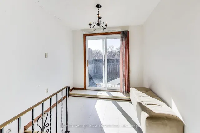 Additional image 25 of 228 Fairview Ave