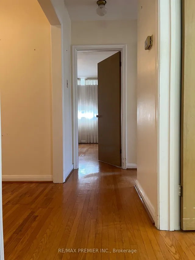 Additional image 13 of 129 Chalkfarm Dr