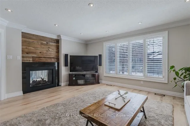 Additional image 18 of 954 Wintergreen Pl