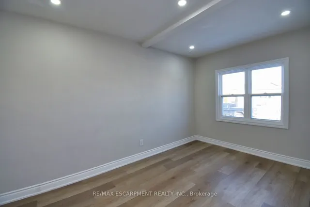 Additional image 19 of 32 Vansitmart Ave