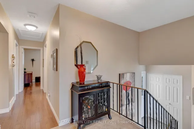 Additional image 17 of 158 Martinglen Cres