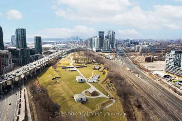 Additional image 33 of 170 Fort York Blvd Unit 2602