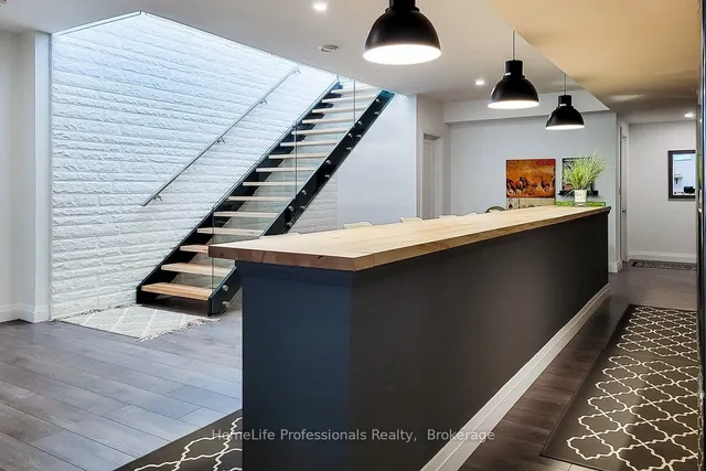 Additional image 27 of 806 Alexander Rd