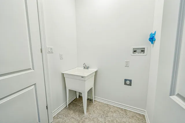 Additional image 37 of 852 Tea Landing Cres