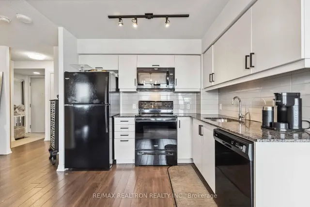 Additional image 27 of 30 Meadowglen Pl Unit 1905