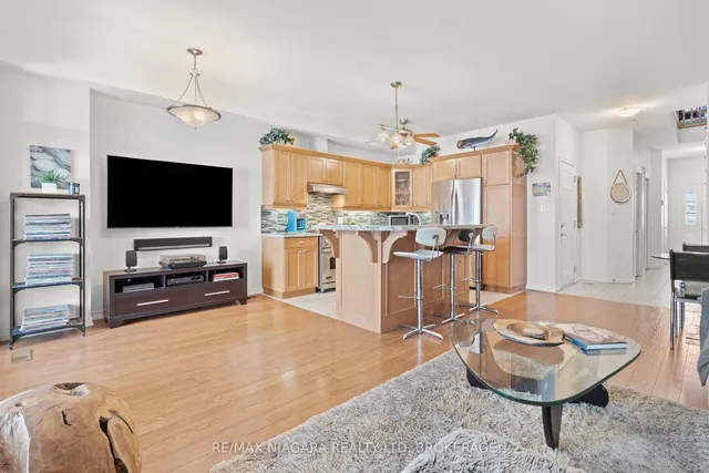 Additional image 8 of 1069 Beach Blvd