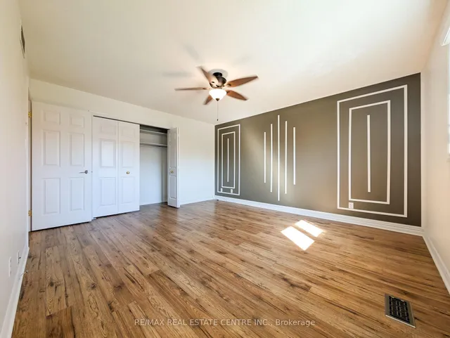 Additional image 7 of 187 DAIMLER Dr