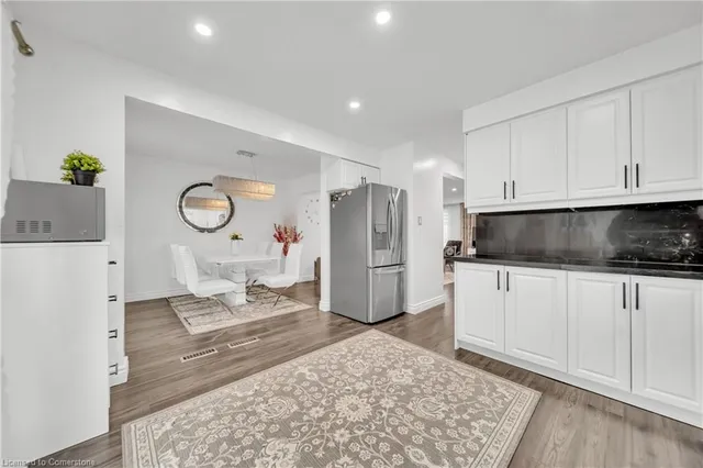 Additional image 14 of 156 Fanshawe Dr