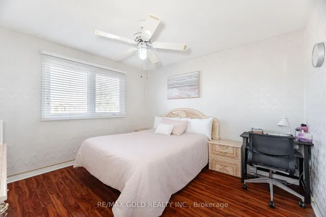 Additional image 16 of 26 Mossbank Dr