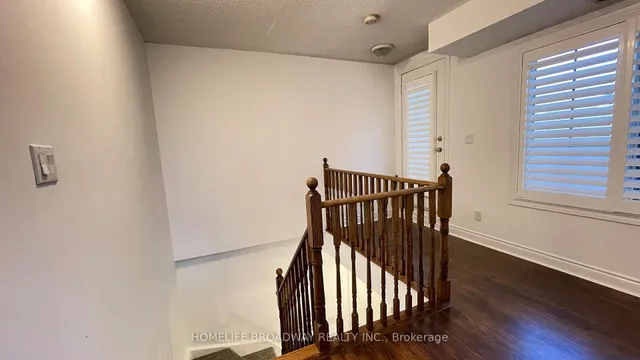 Additional image 25 of 1 Rean Dr Unit 8