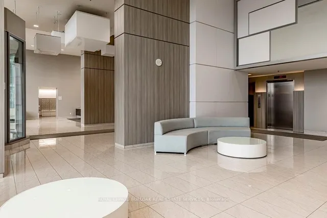 Additional image 3 of 2093 Fairview St Unit 902