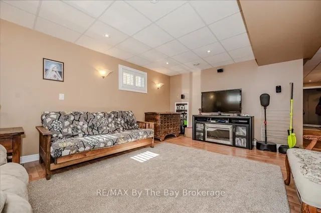 Additional image 30 of 12 Twin Willow Cres