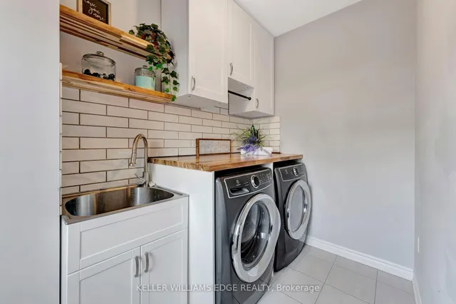 Additional image 19 of 383 Dundas St Unit 3