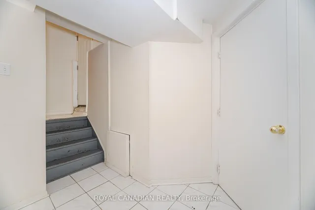 Additional image 36 of 69 Yellow Brick Rd