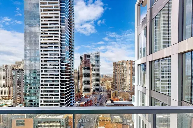 Additional image 14 of 3 Gloucester St Unit 2013