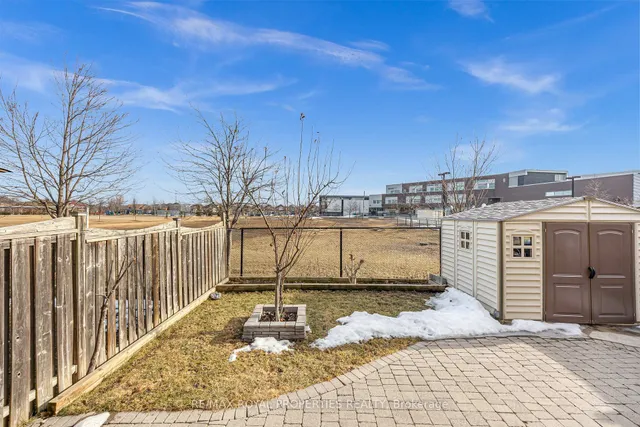 Additional image 40 of 19 Grosbeak Cres