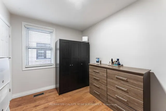 Additional image 26 of 21 White Abbey Park