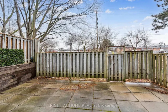 Additional image 40 of 44 Chester Le Blvd Unit 92