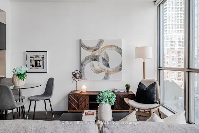 Additional image 10 of 8 Charlotte St Unit 905