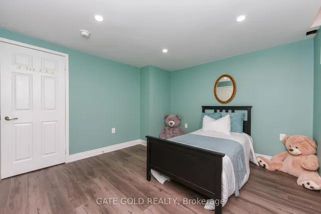 Additional image 35 of 23 HARTFORD Tr