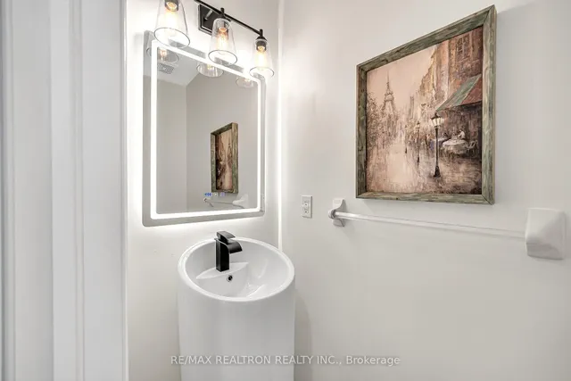 Additional image 9 of 12 Hardgate Cres