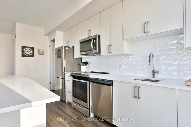 Additional image 6 of 3655 Kingston Rd Unit 910