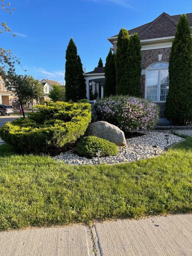 Additional image 38 of 577 Caverhill Cres