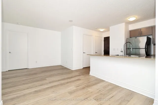 Additional image 8 of 12 Yonge St Unit 1206