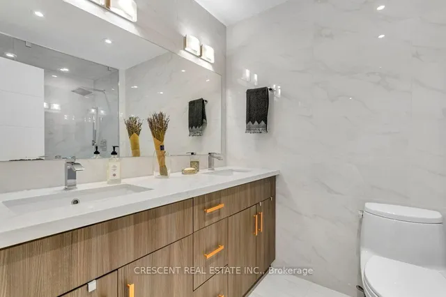 Additional image 31 of 1204 Islington Ave